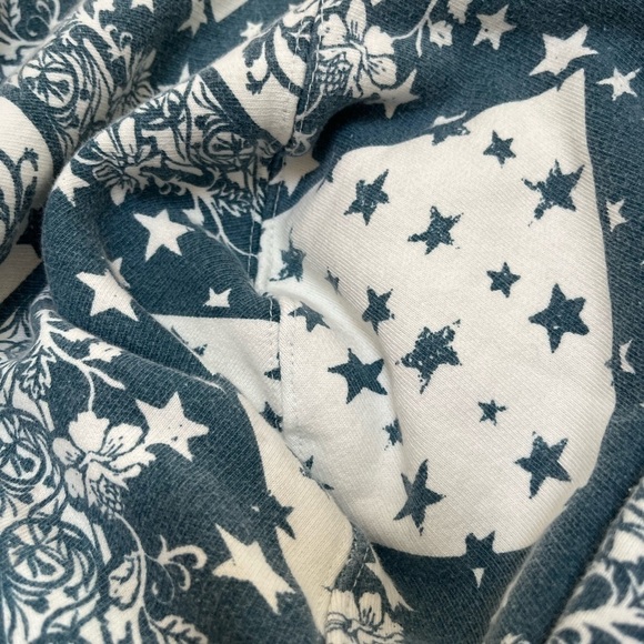 NWT Free People It's A Vibe Printed Hoodie Ivory Blue Star Sweatshirt - Picture 10 of 12